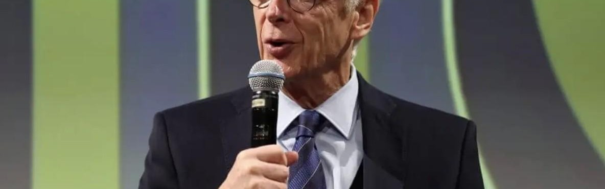 世界杯客户端升级下载-TA：温格擅长从宏观层面谈论足球，他不适合参与修改足球规则